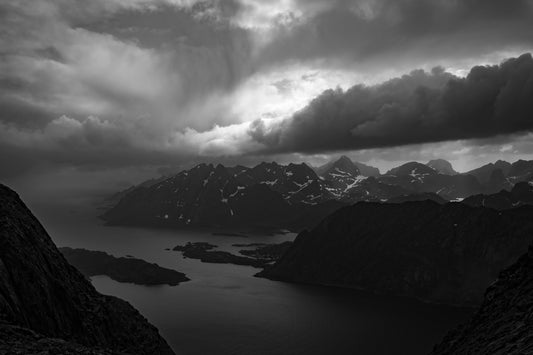 Mountains and South Coast of Moskenesøya from Tønsåsheia: 15x20 Limited Print